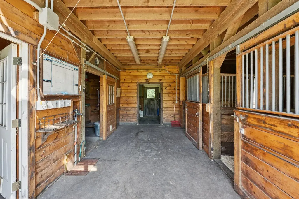 3110 Friendship Road Waldoboro ME 04572