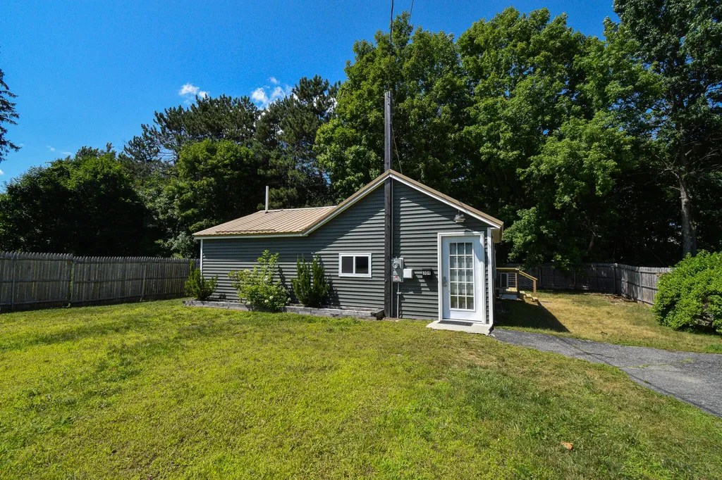 304 N Main Street Pittsfield ME 04967