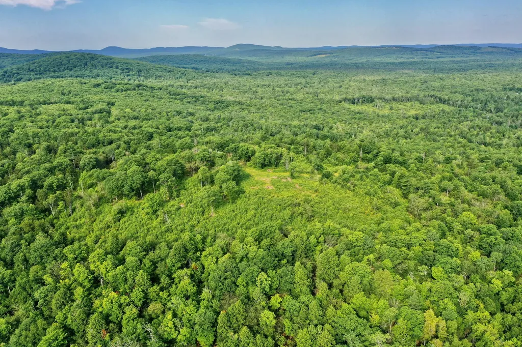 Lot 26 Mariner's Watch Road Northport ME 04849