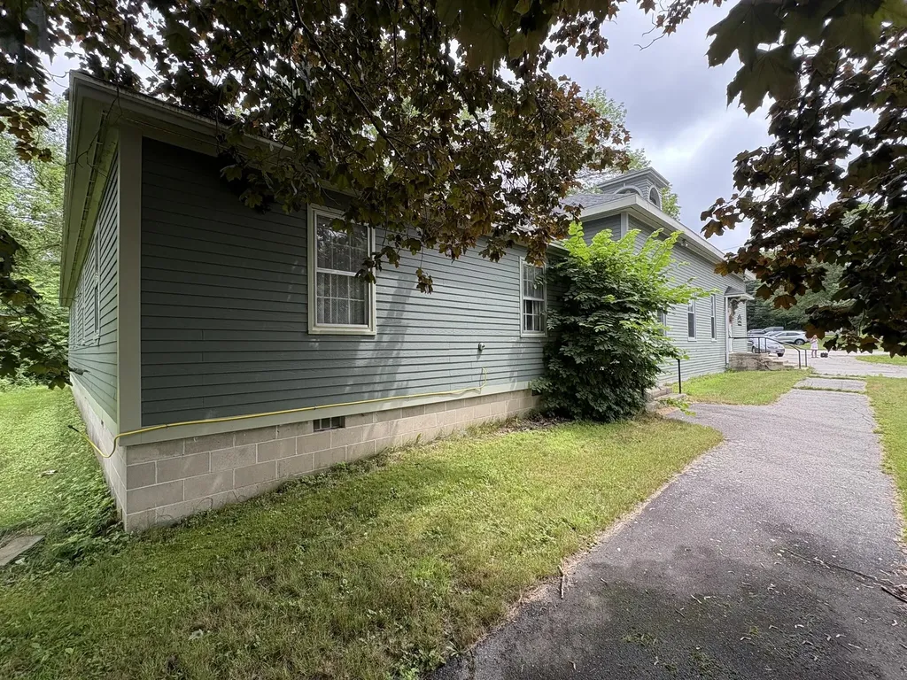 88 Main Street Buxton ME 04093