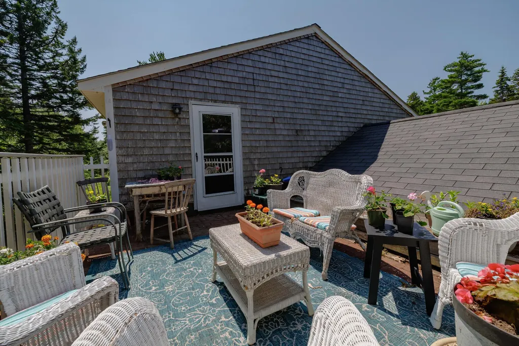16/28 Blodgett Lane Bar Harbor ME 04609