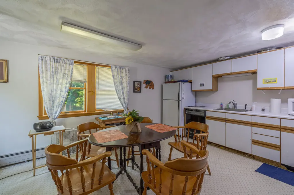 16/28 Blodgett Lane Bar Harbor ME 04609