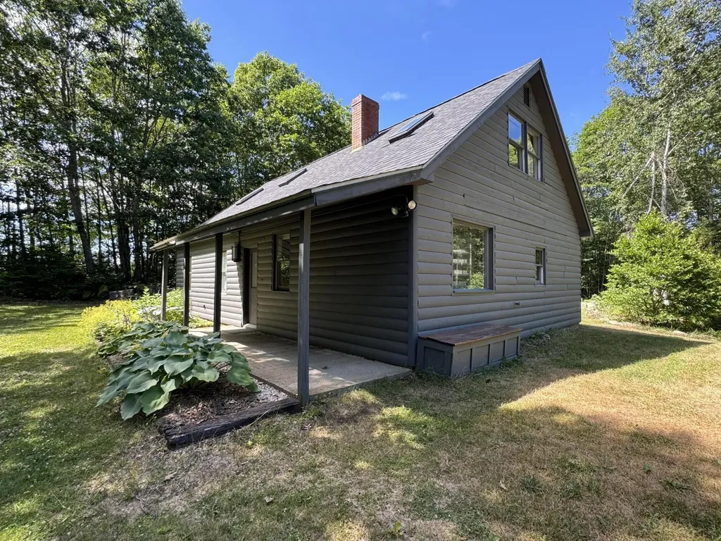 22 White Orchard Road Frankfort ME 04438