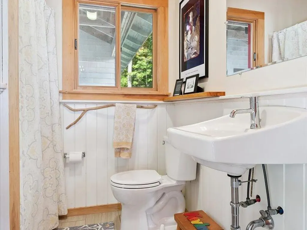 66 Vera's Way Deer Isle ME 04650
