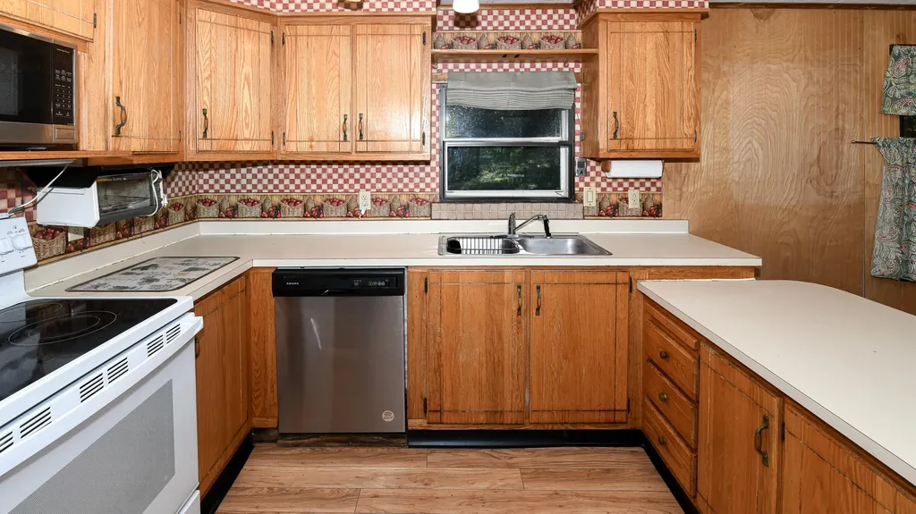 209 Norway Road Harrison ME 04040