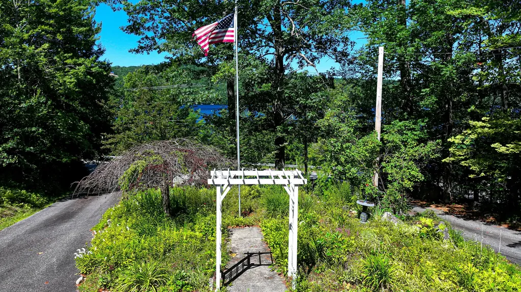209 Norway Road Harrison ME 04040