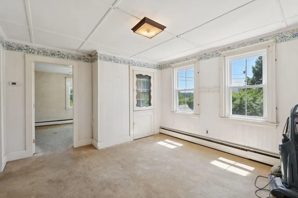 464 Gray Road Falmouth ME 04105