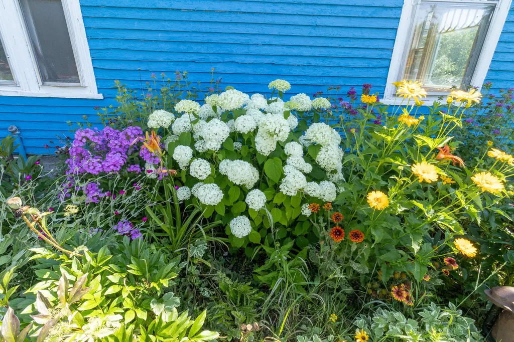 606 Airline Road Amherst ME 04605
