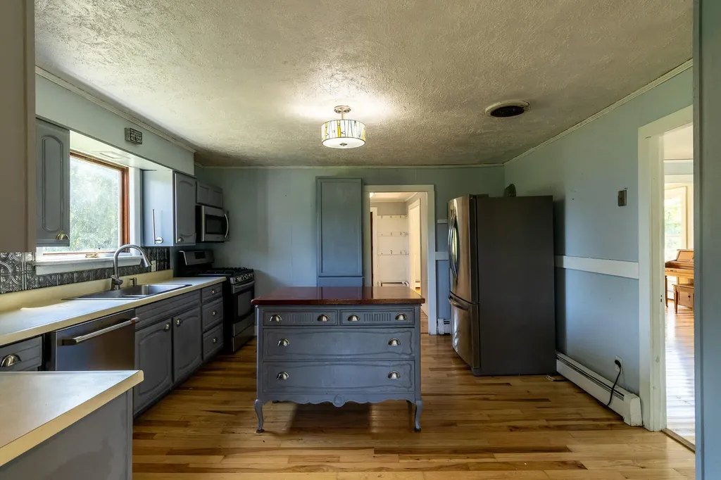 606 Airline Road Amherst ME 04605