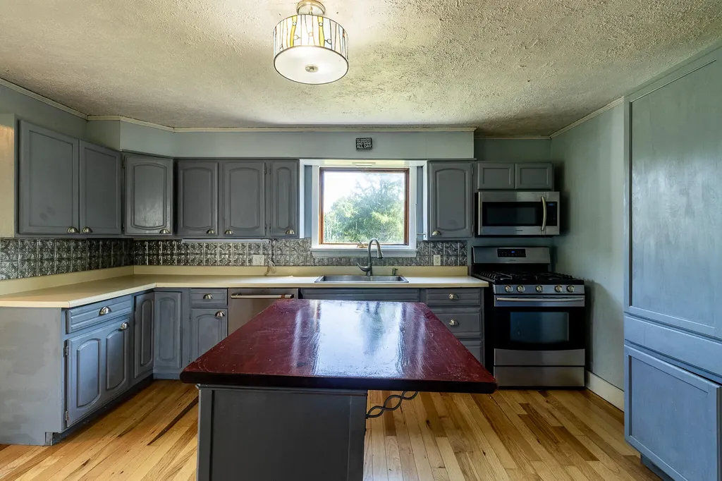 606 Airline Road Amherst ME 04605