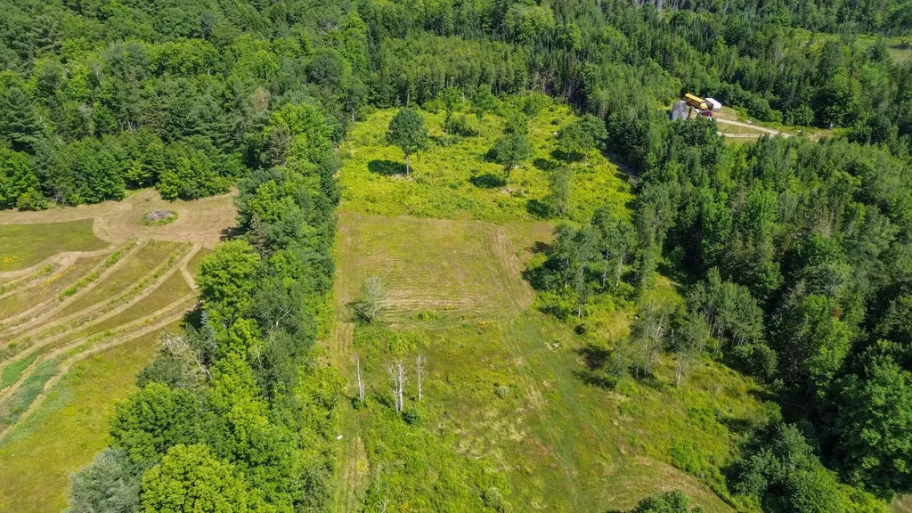 606 Airline Road Amherst ME 04605