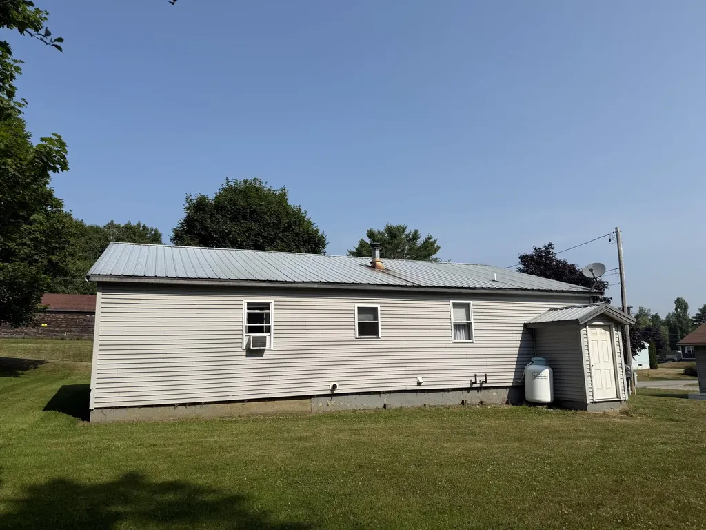 35 Maple Street Baileyville ME 04694