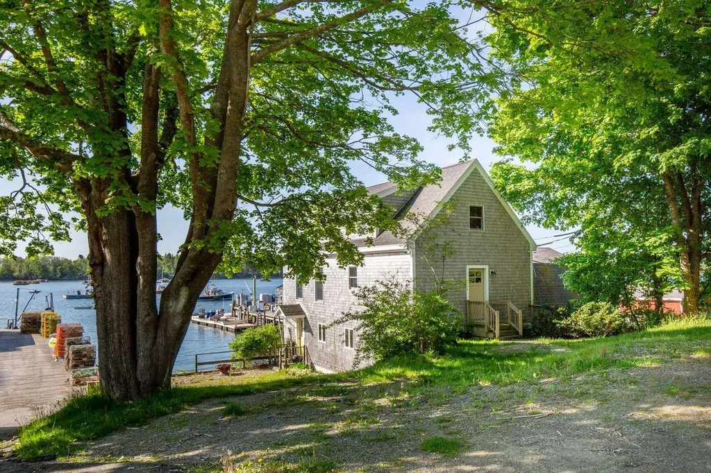 111 Davis Point Loop Friendship ME 04547