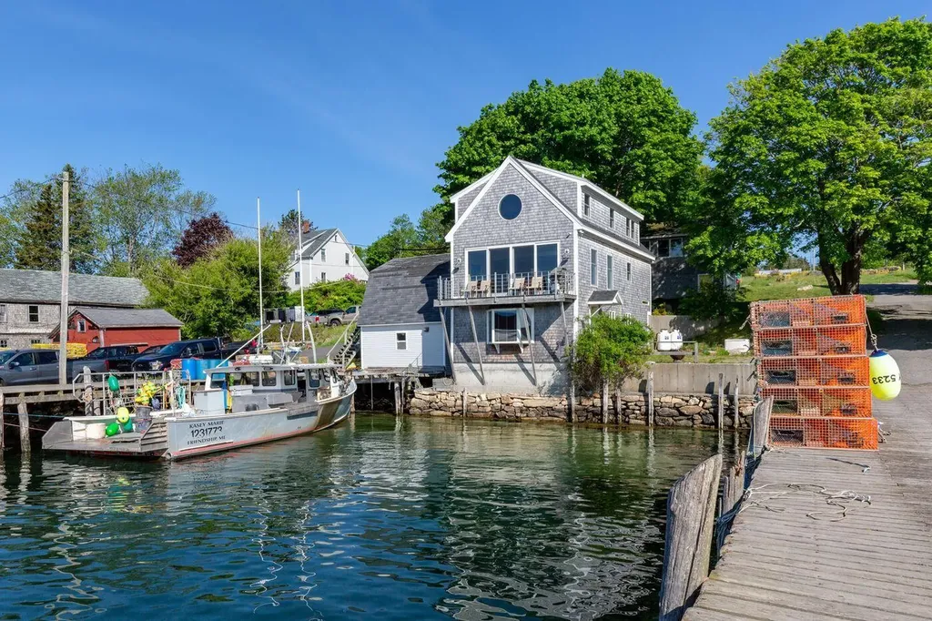 111 Davis Point Loop Friendship ME 04547