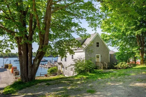 111 Davis Point Loop Friendship ME 04547