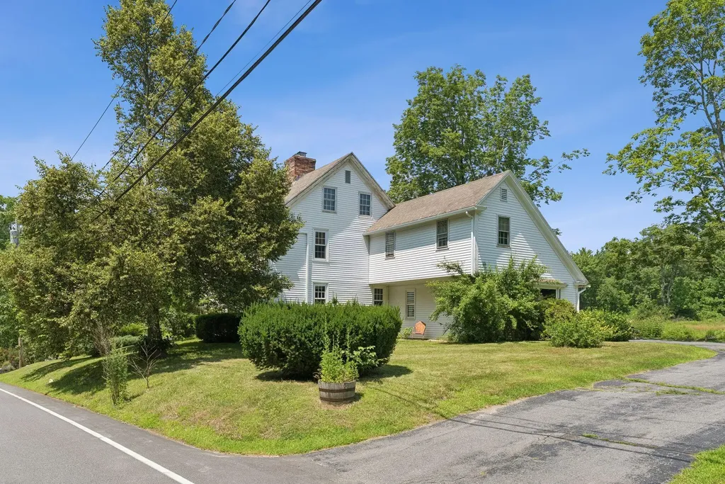 931 Duck Pond Road Westbrook ME 04092