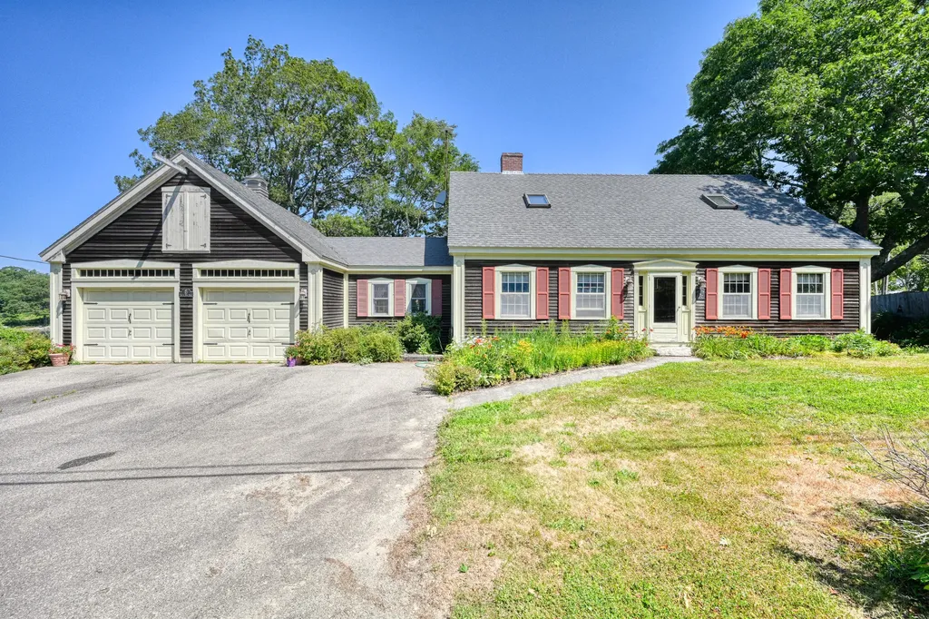 82 Southside Road Bristol ME 04554