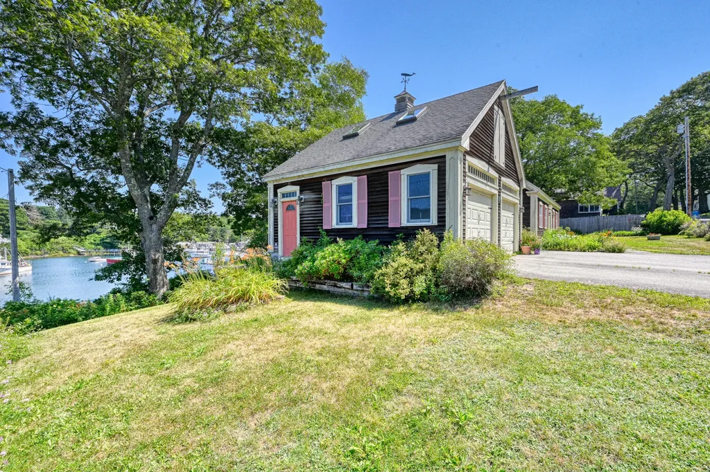 82 Southside Road Bristol ME 04554
