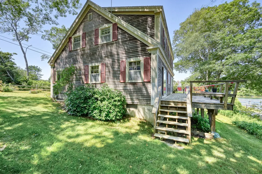 82 Southside Road Bristol ME 04554