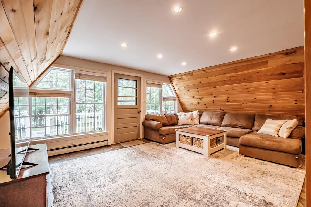 112 Birch Drive Poland ME 04274