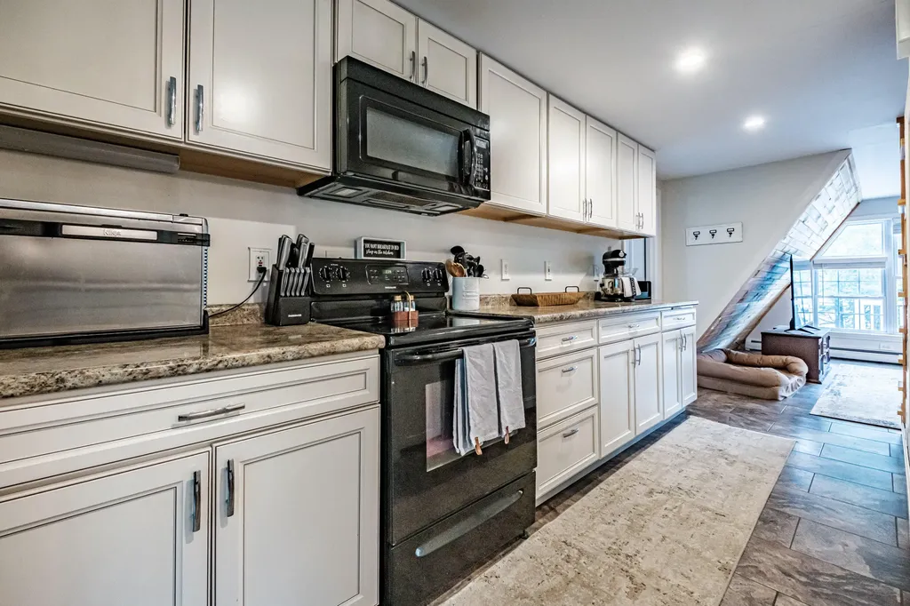 112 Birch Drive Poland ME 04274