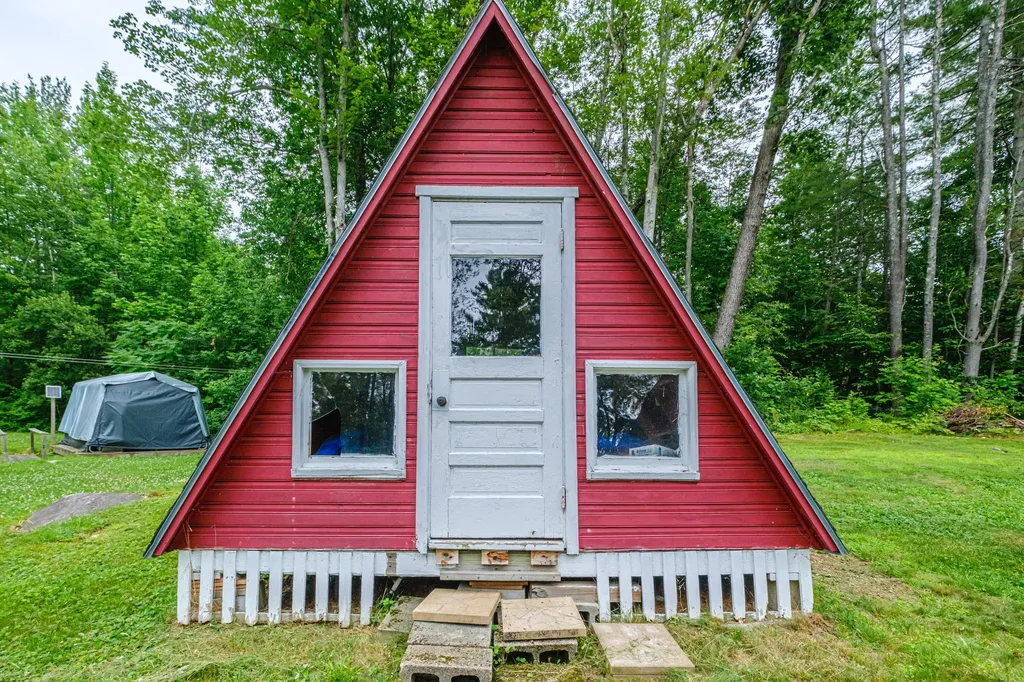 112 Birch Drive Poland ME 04274