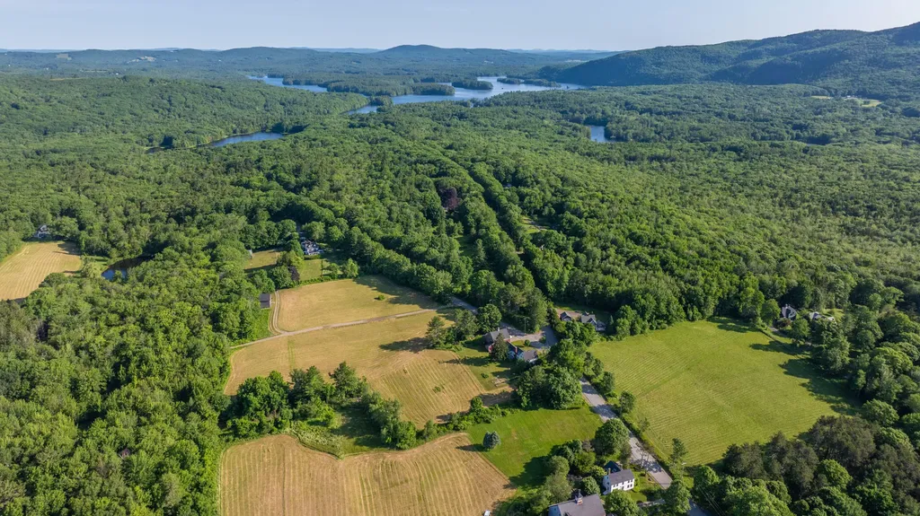 43 Melvin Heights Road Camden ME 04843