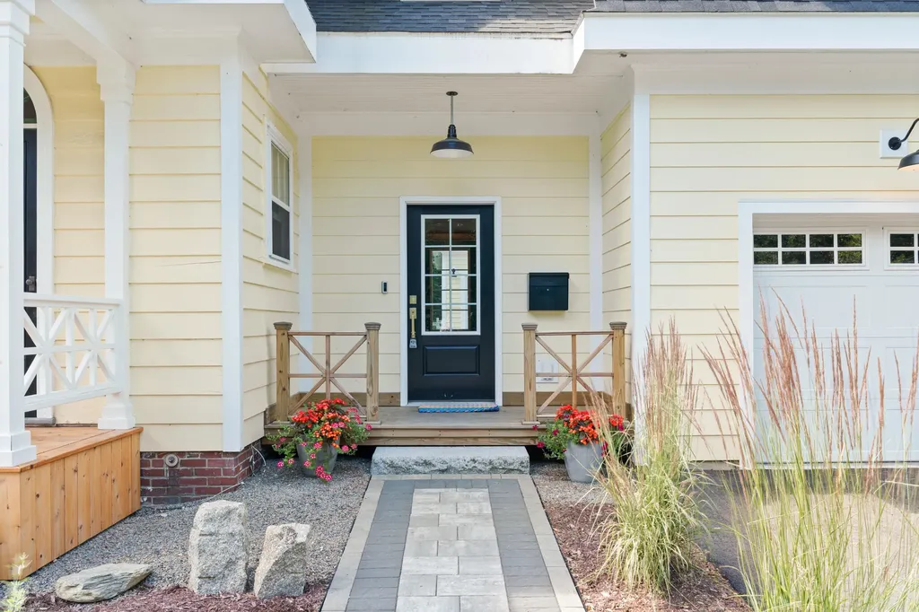 7 Spencer Street Orono ME 04473