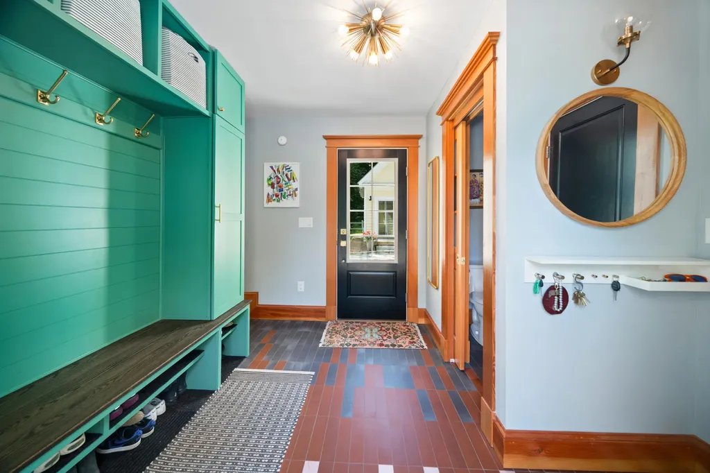7 Spencer Street Orono ME 04473
