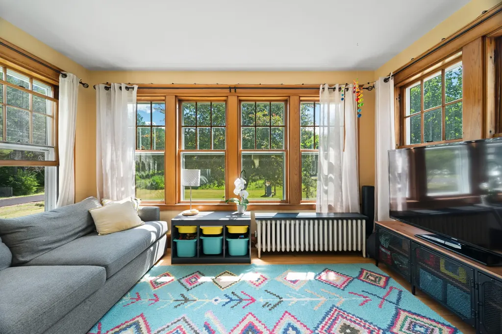 7 Spencer Street Orono ME 04473
