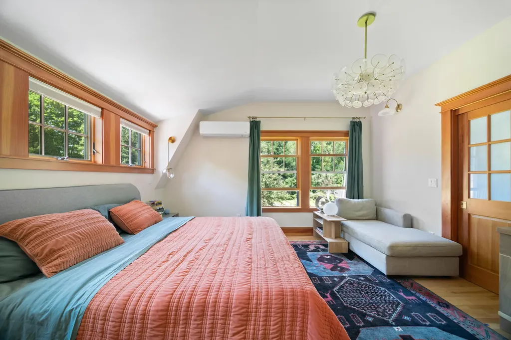 7 Spencer Street Orono ME 04473