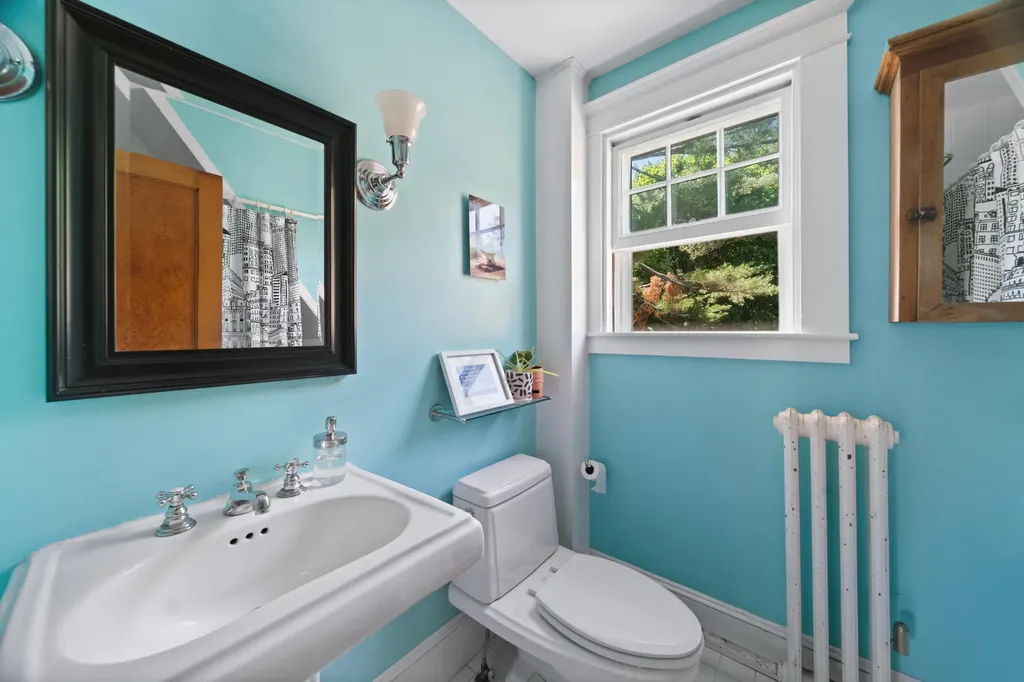 7 Spencer Street Orono ME 04473