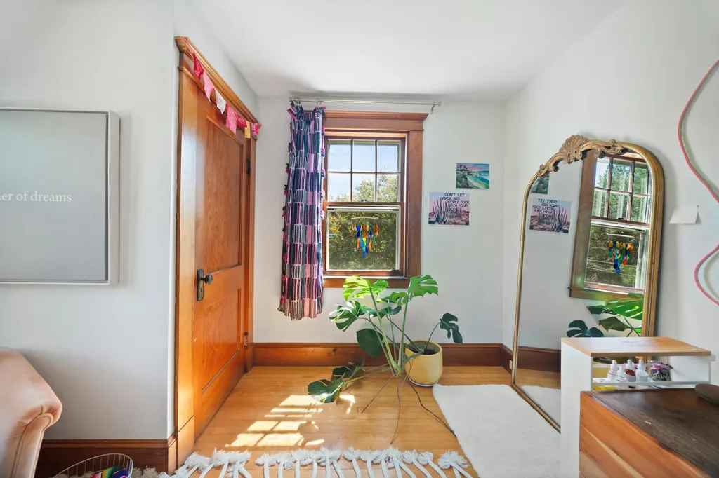 7 Spencer Street Orono ME 04473