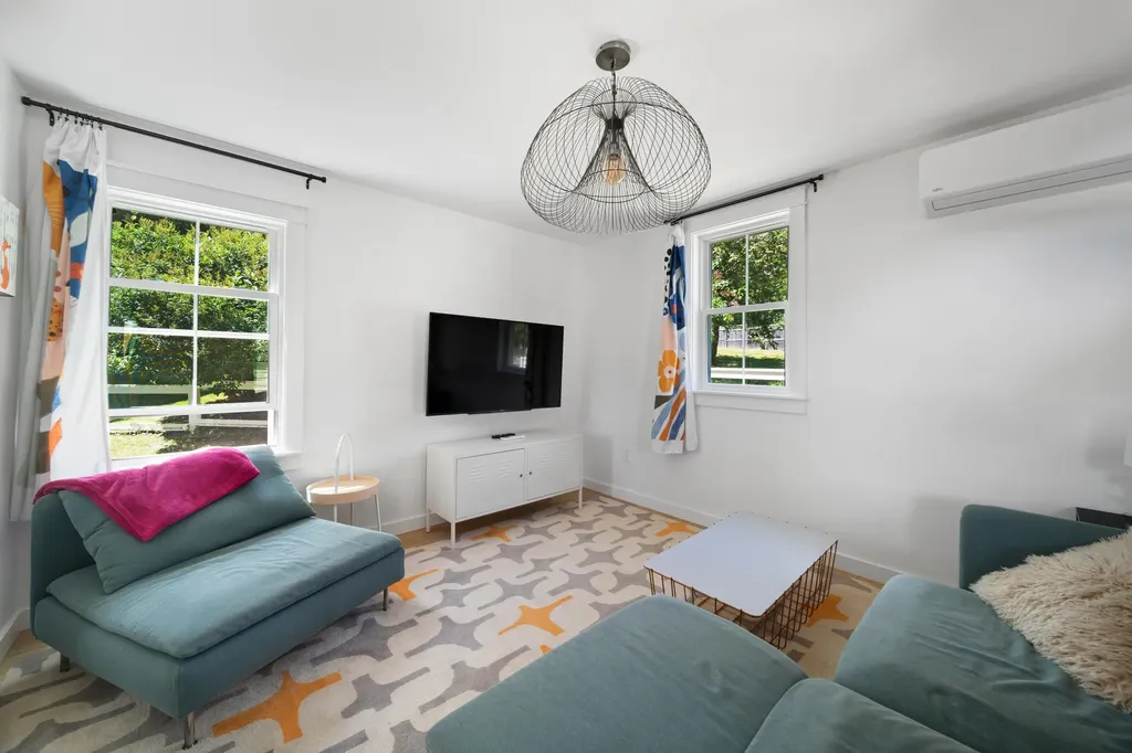 7 Spencer Street Orono ME 04473