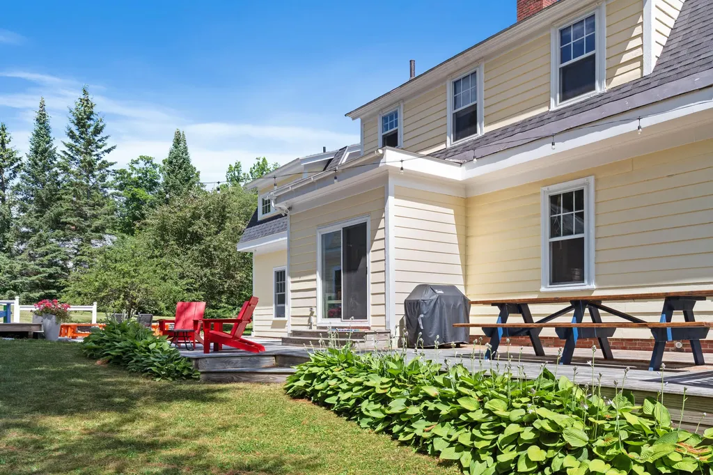 7 Spencer Street Orono ME 04473