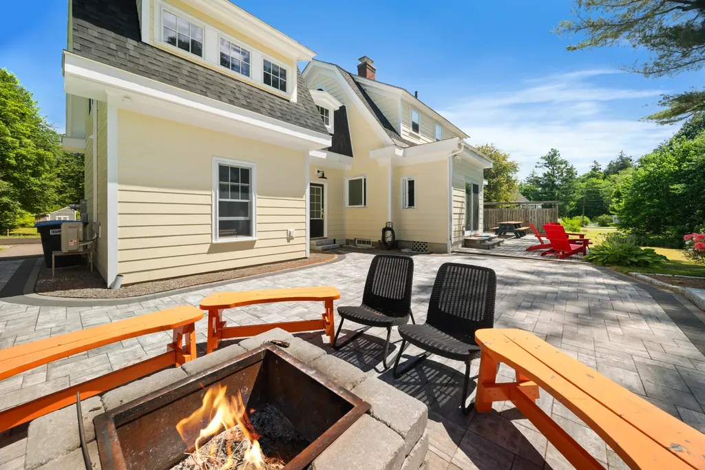 7 Spencer Street Orono ME 04473