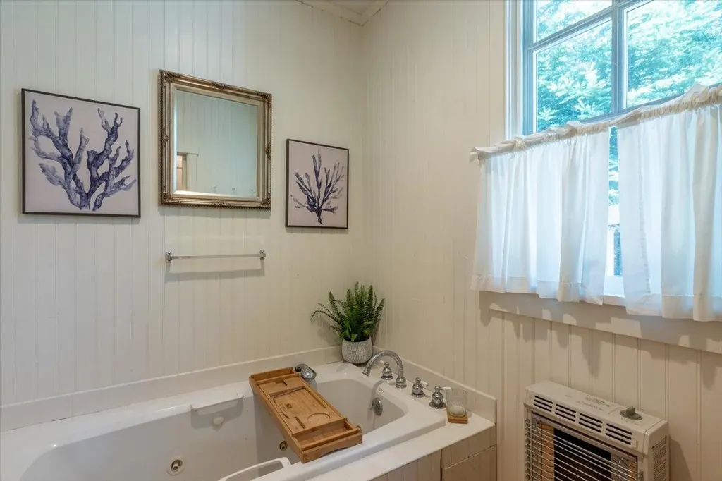1583 Turtle Head Road Islesboro ME 04848