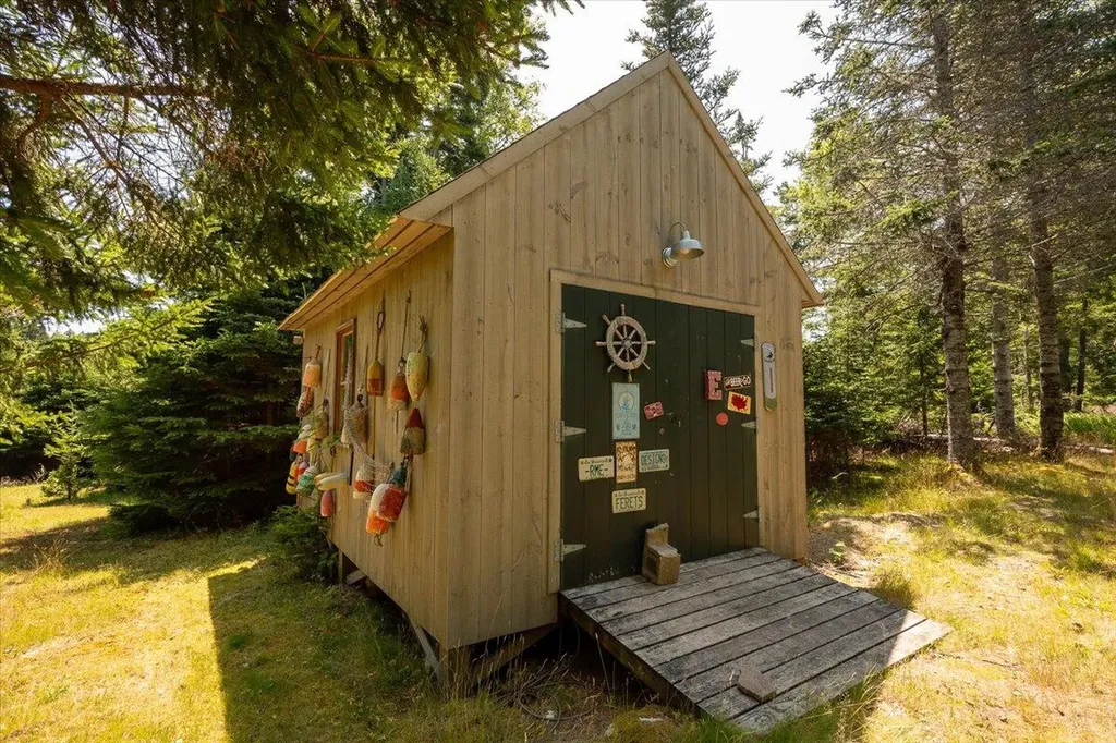 1583 Turtle Head Road Islesboro ME 04848