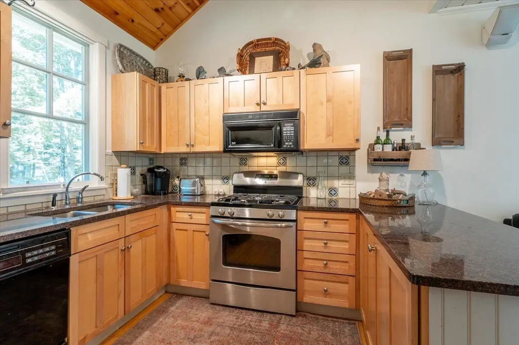 1583 Turtle Head Road Islesboro ME 04848