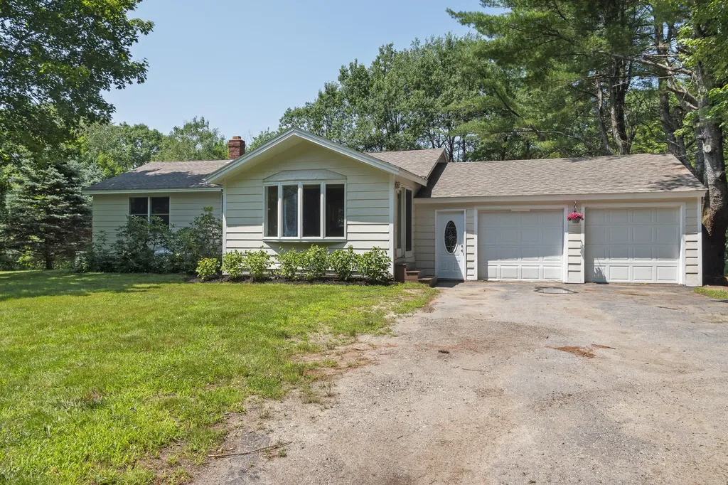 464 Meadow Road Topsham ME 04086