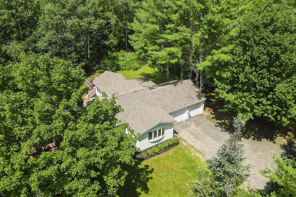464 Meadow Road Topsham ME 04086
