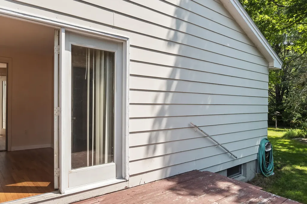 464 Meadow Road Topsham ME 04086