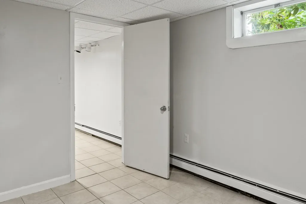 464 Meadow Road Topsham ME 04086