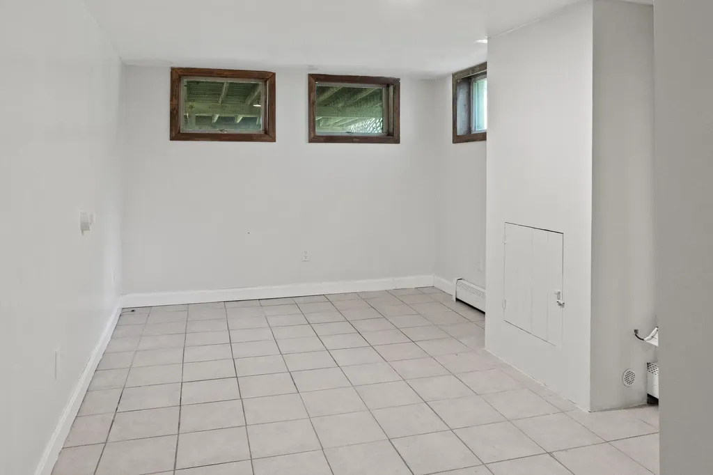464 Meadow Road Topsham ME 04086