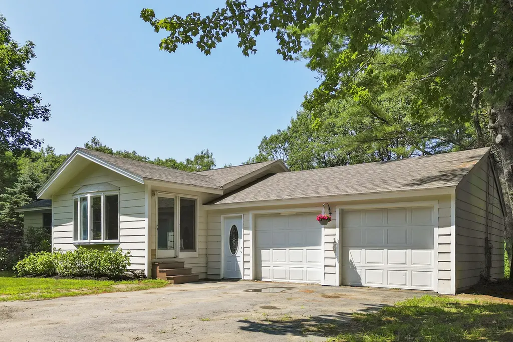 464 Meadow Road Topsham ME 04086