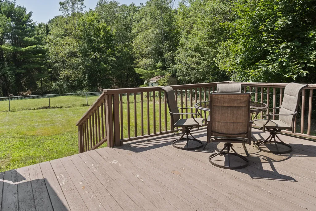 464 Meadow Road Topsham ME 04086