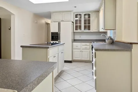 464 Meadow Road Topsham ME 04086
