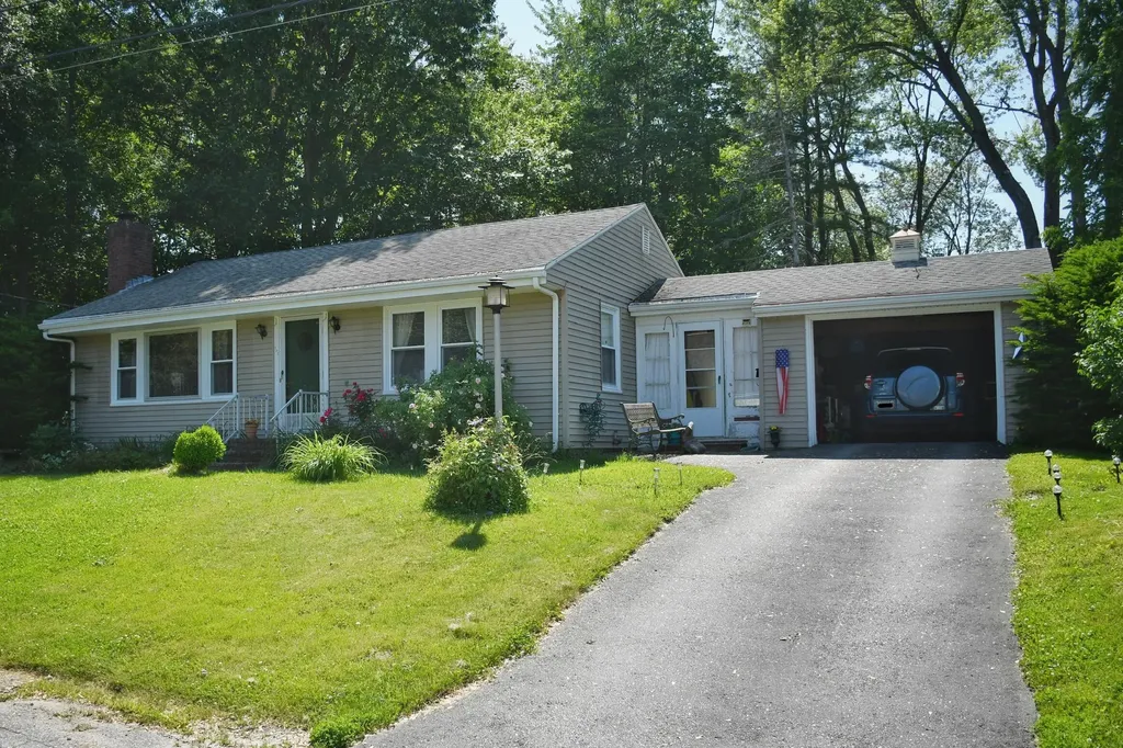105 Mckinley Avenue Westbrook ME 04092