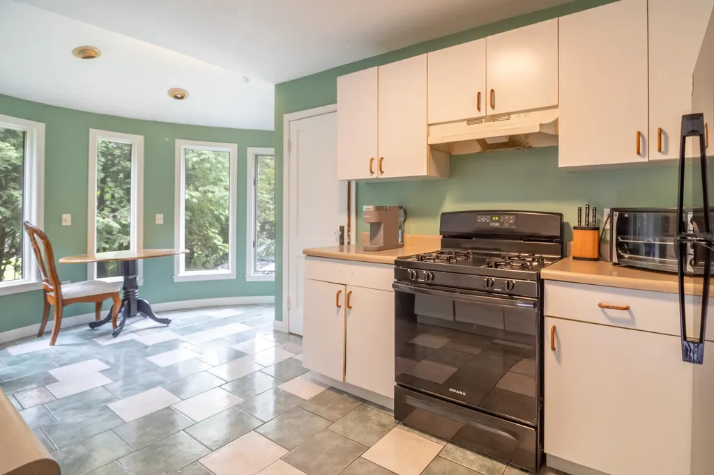 36 Kelley Road Orono ME 04473