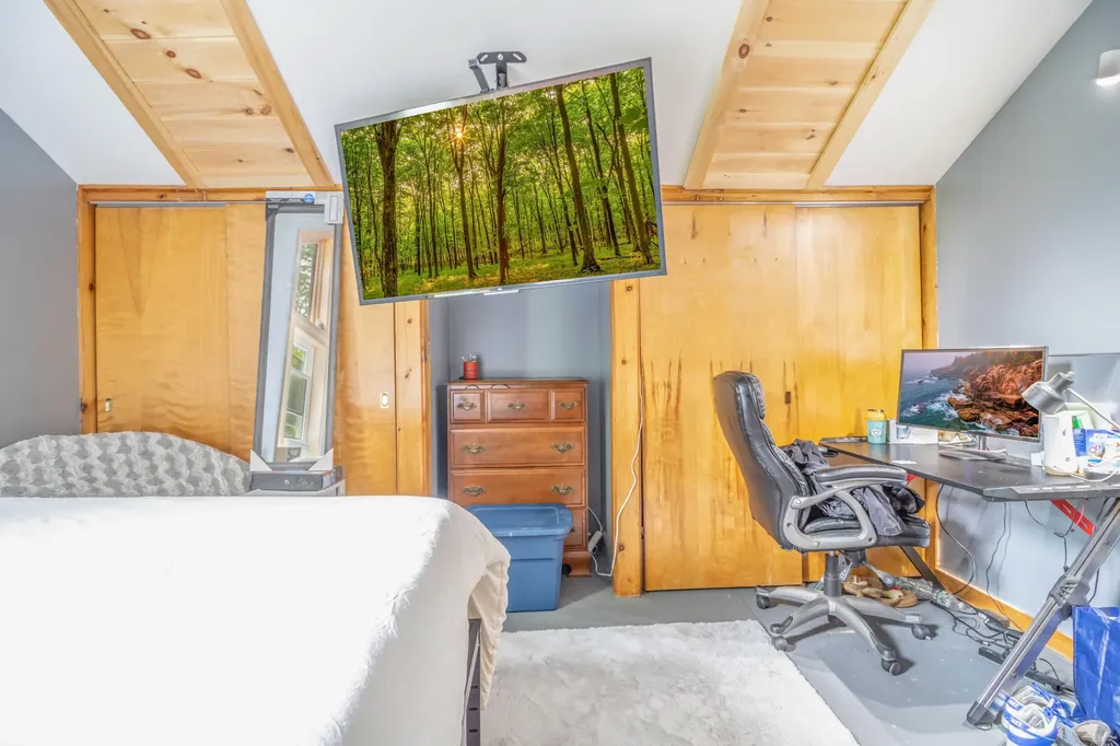 36 Kelley Road Orono ME 04473